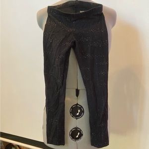 Black leggings with stars